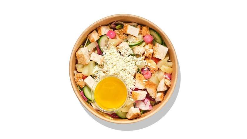 Salad with Chicken, Pineapple, Blue Cheese and Cashew Nuts