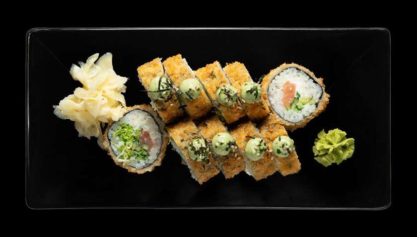 SMOKE PANKO SAKE MAKI