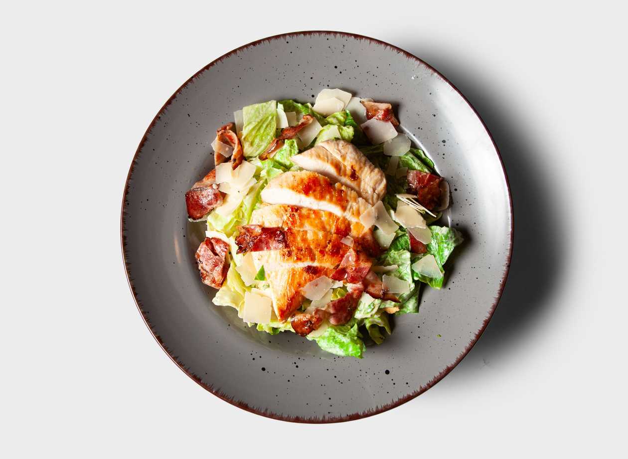 300g Caesar Salad with Grilled Chicken and Bacon