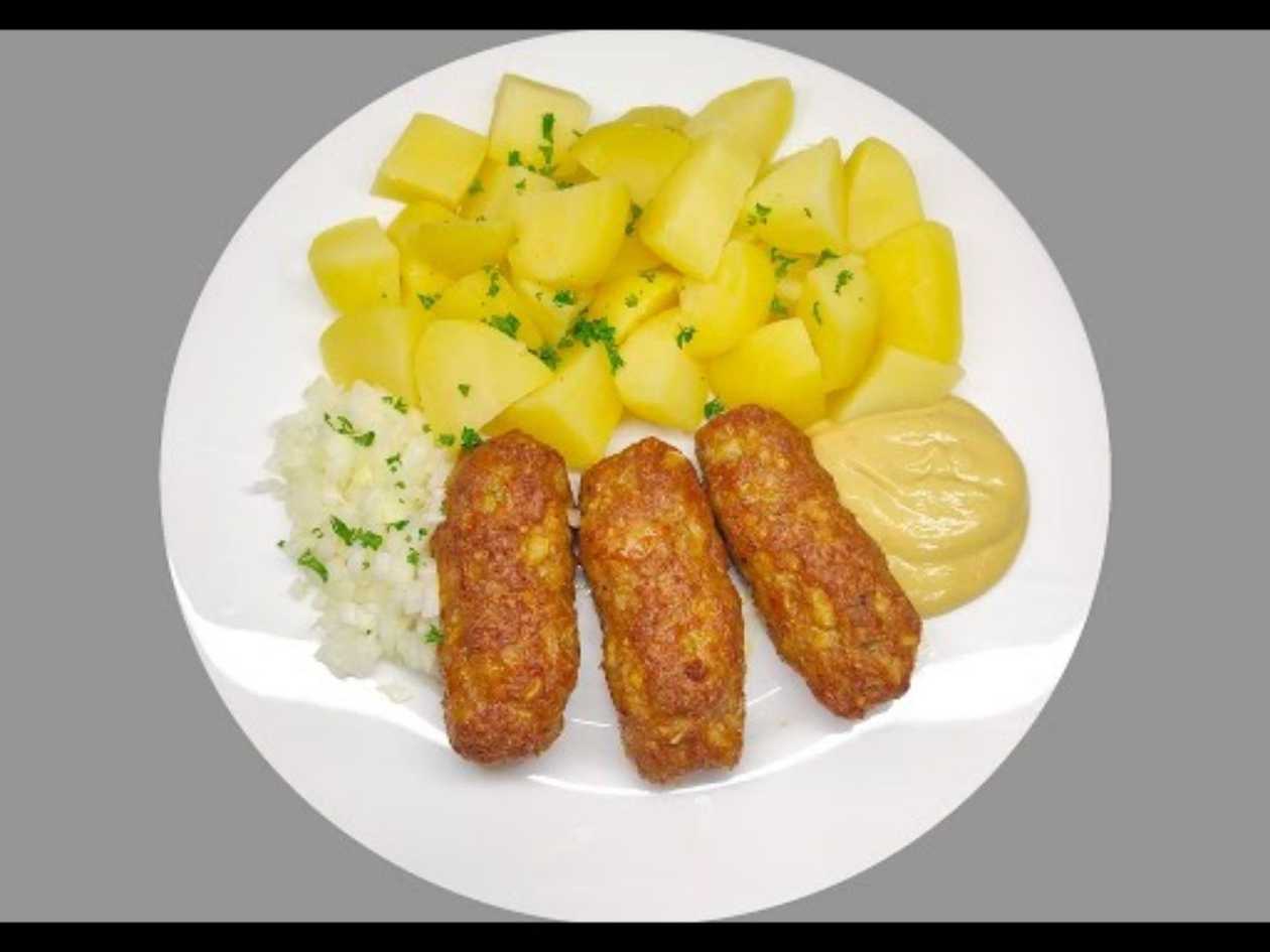 Pórková+Čevabčiči s nivou, brambory