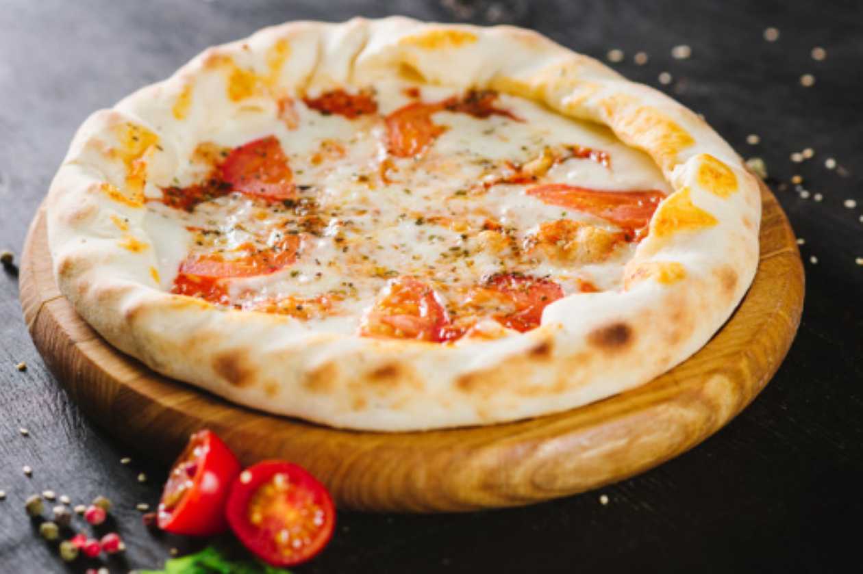 Mini Pizza Margherita with Ham
