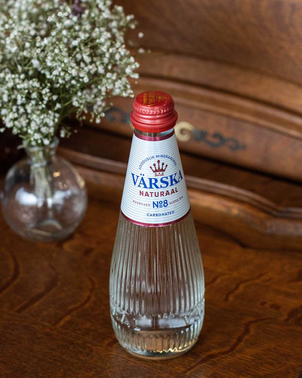 Värska Natural carbonated 0.3/0.7 L