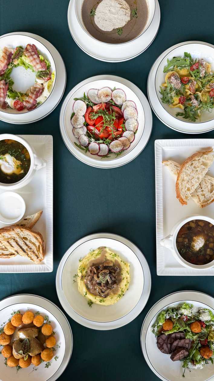 Lunch Menu Set №3 (Vegetable Salad, Pork in Honey-Mustard Sauce, Green Borscht)