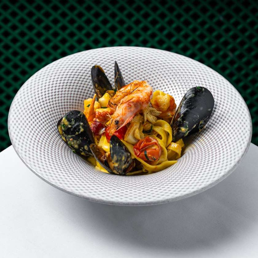 Tagliatelle con frutti di mare