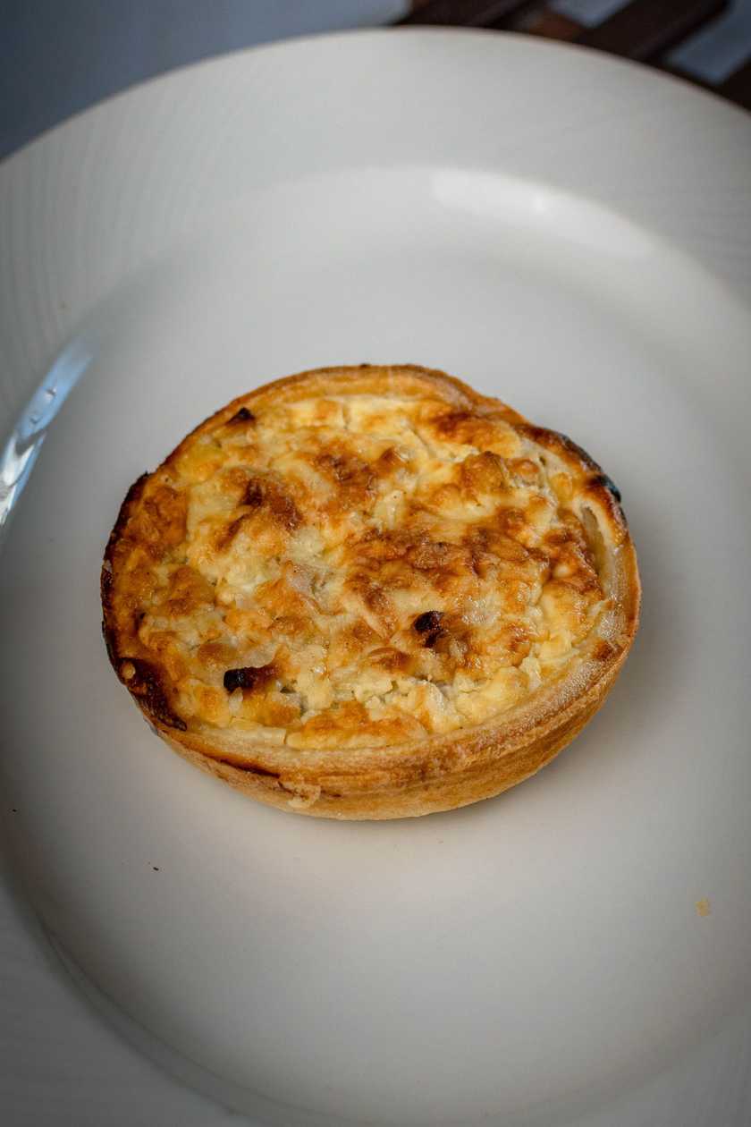 Leek & cheese quiche