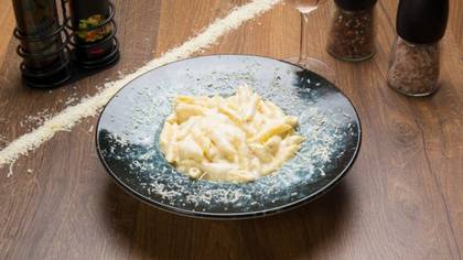 spaghetti/penne
Cheese rain