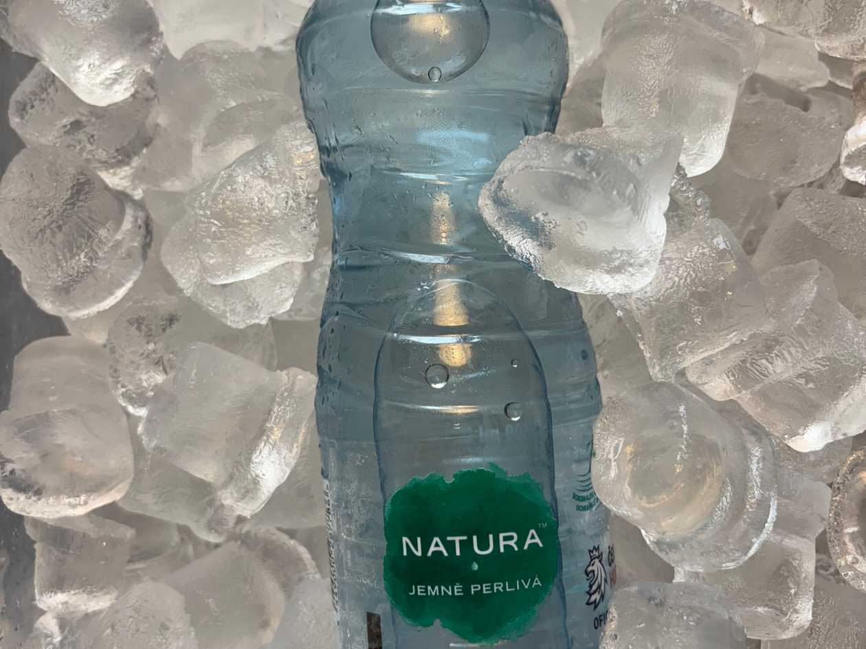 Natura lightly sparkling 0,5l