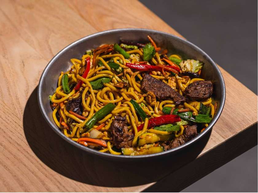 Egg noodles with beef