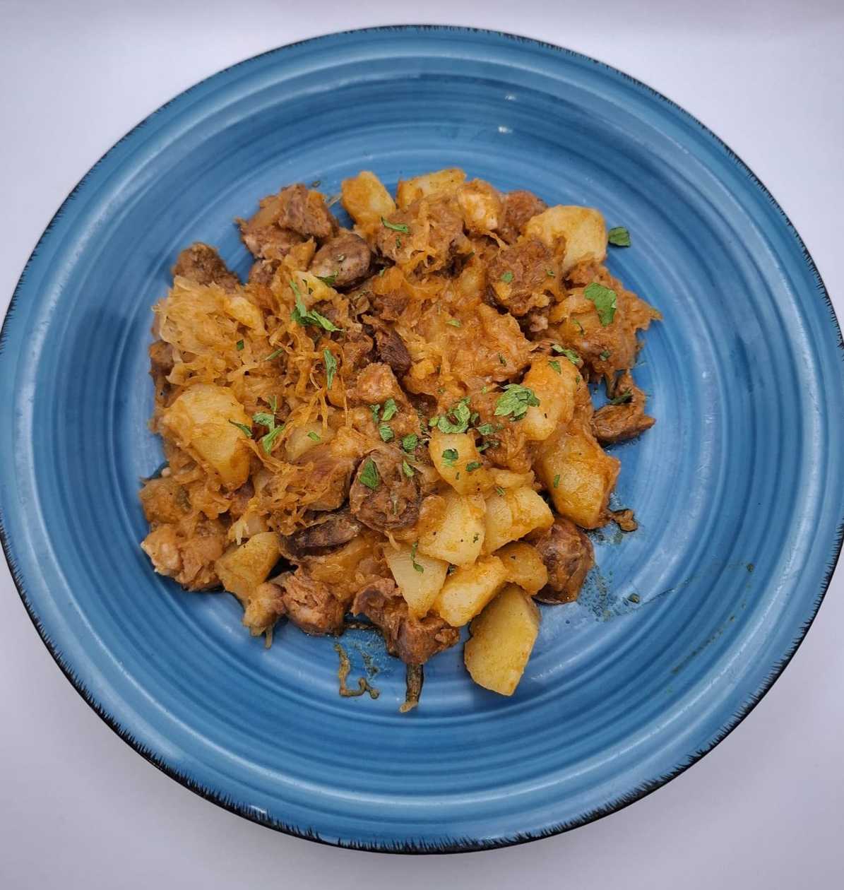 Menu 1 – 350g Farmer's Potatoes (pork shoulder, potatoes, bacon, sausage, cabbage) 1.7.