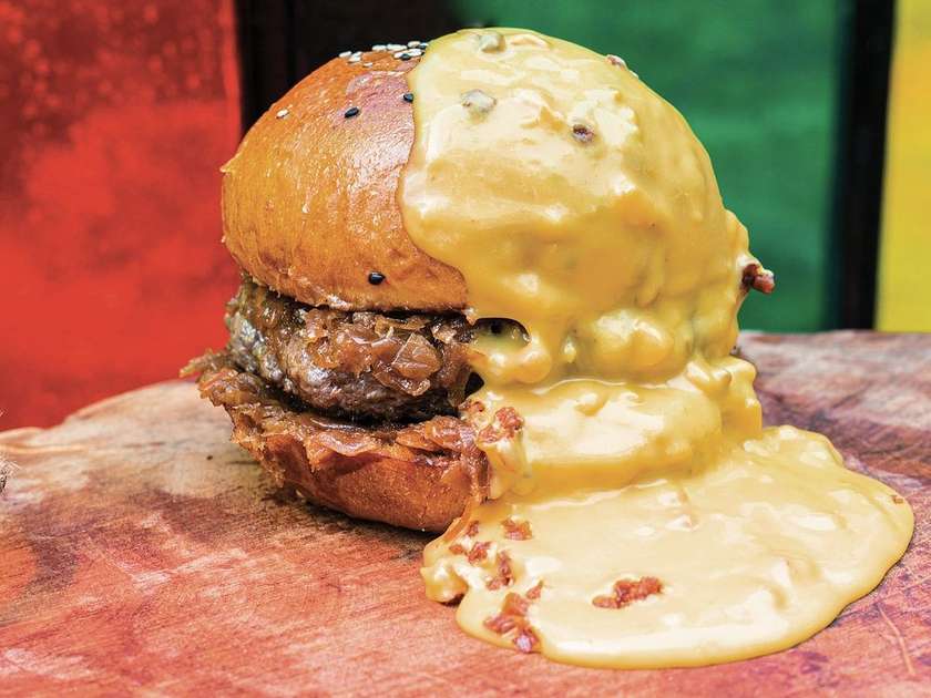Cheddarbomb Burger