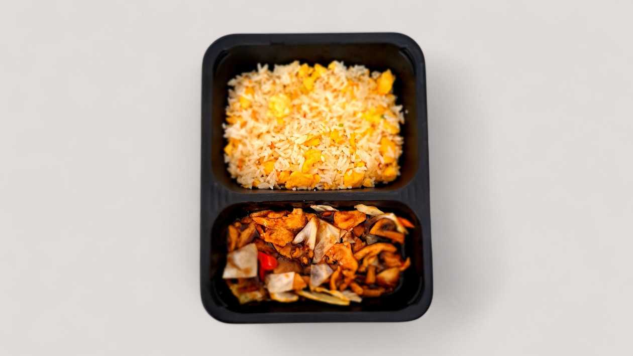 Pui pe plita si Orez cu Legume