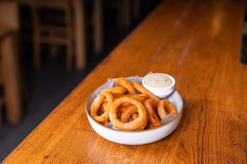 Cheese Onion Rings a omáčka dle tvého výběru 🌿