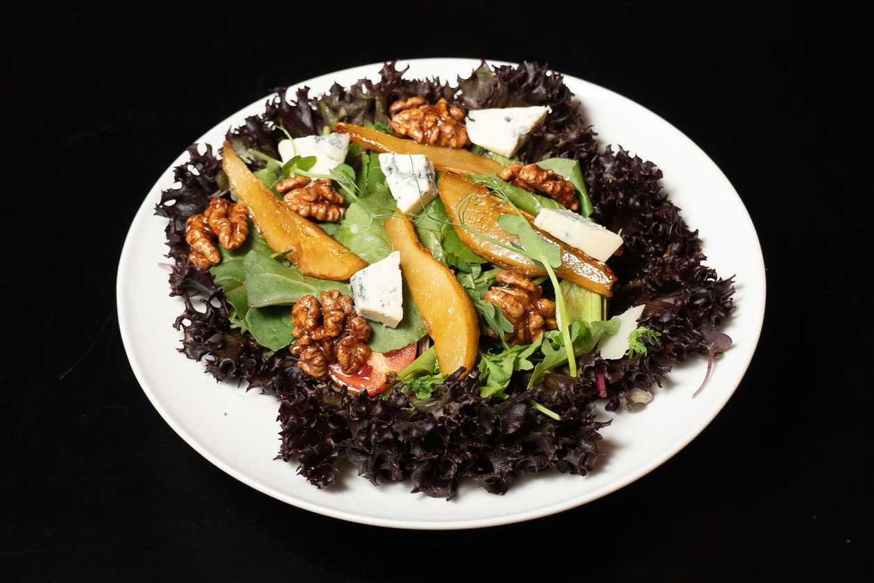 Pear & Walnut Salad