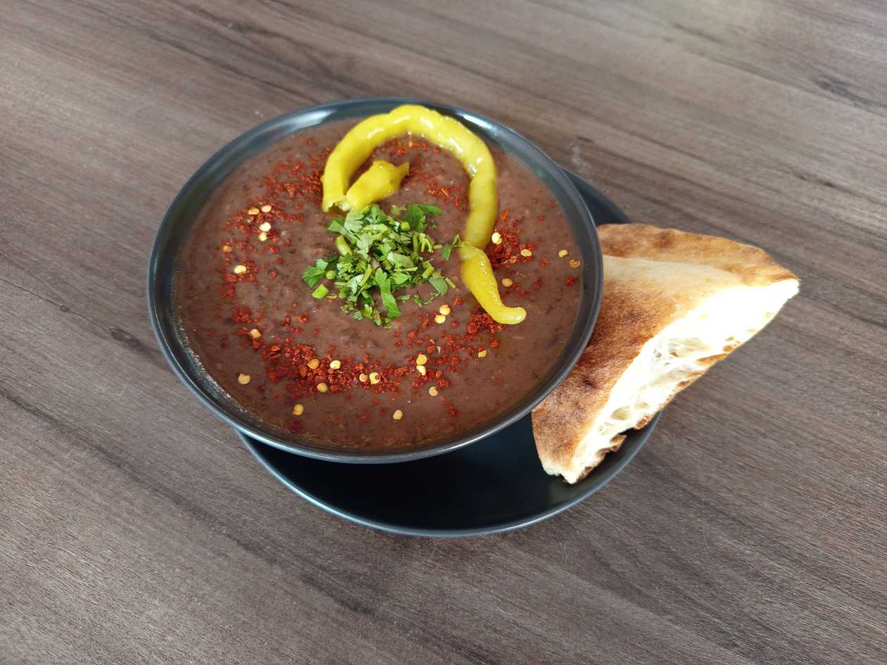 Lobio sriuba su marinuotomis daržovėmis