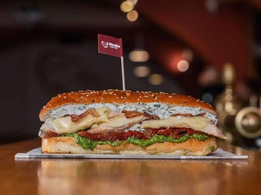 Caprese Long Sandwich
