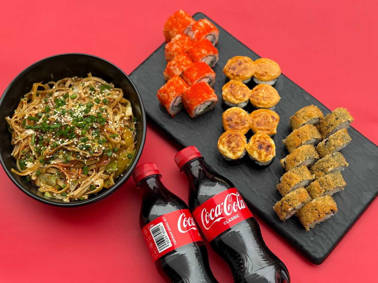 Noodle combo menu 3 + coca cola 300 ml