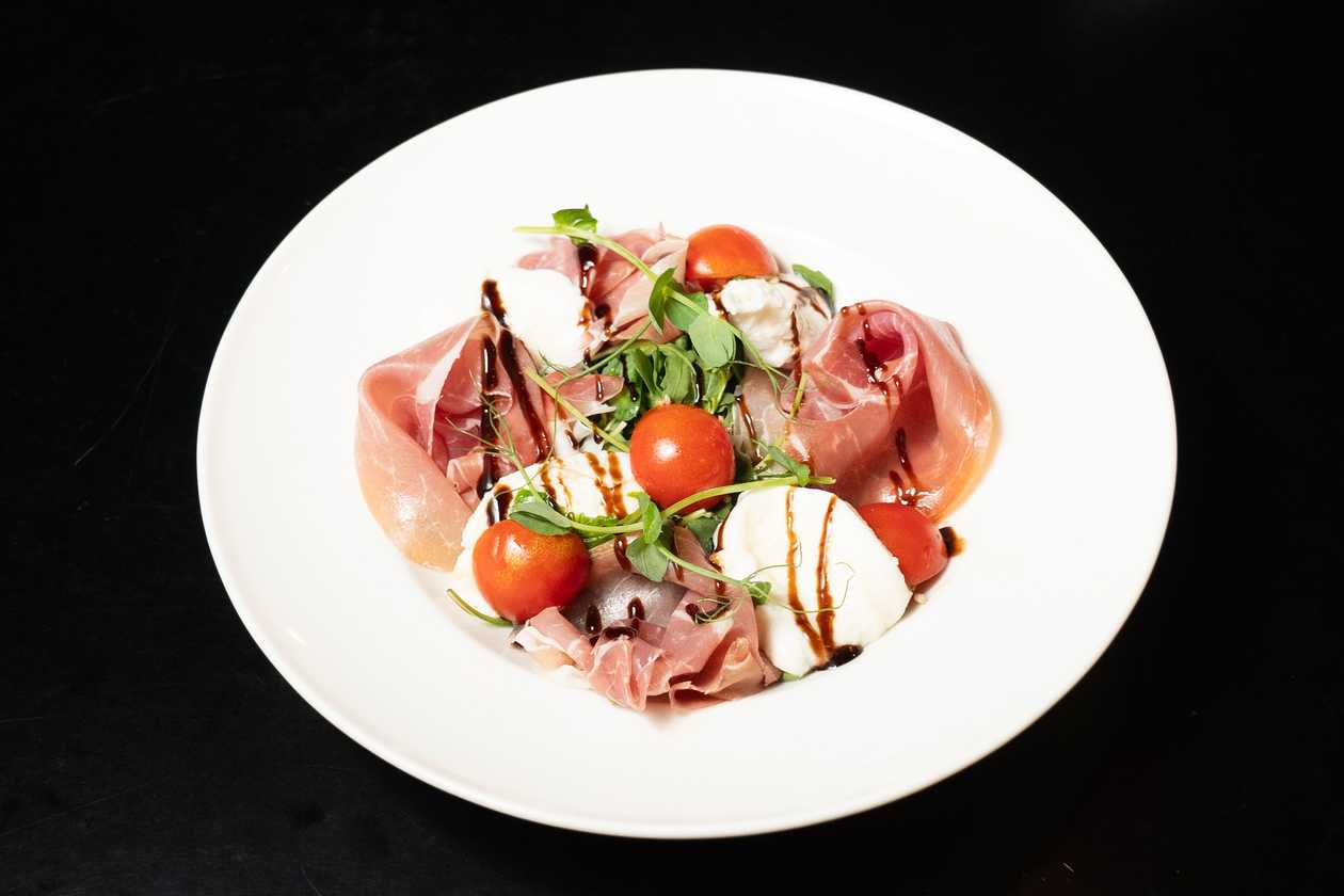 Burrata & Prosciutto