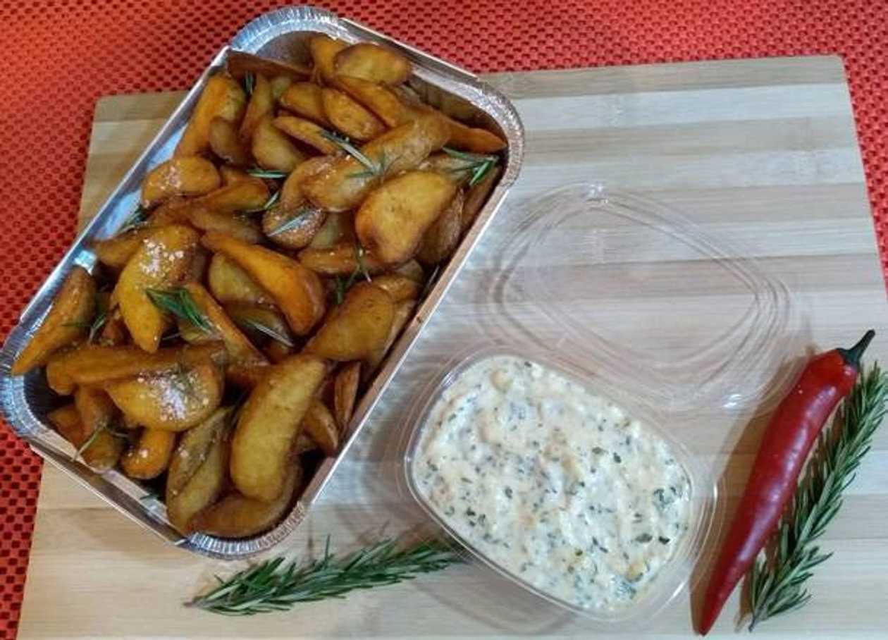 Batata Rústica com Maionese Temperada