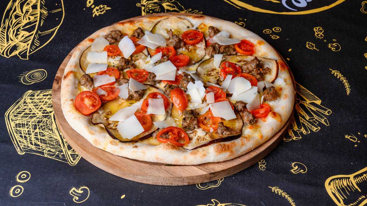 Pizza Parmigiana
