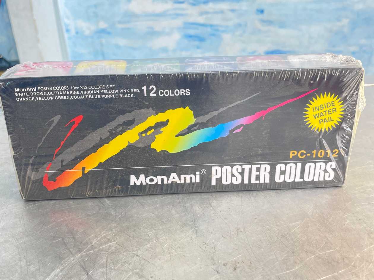 12 Poster colors