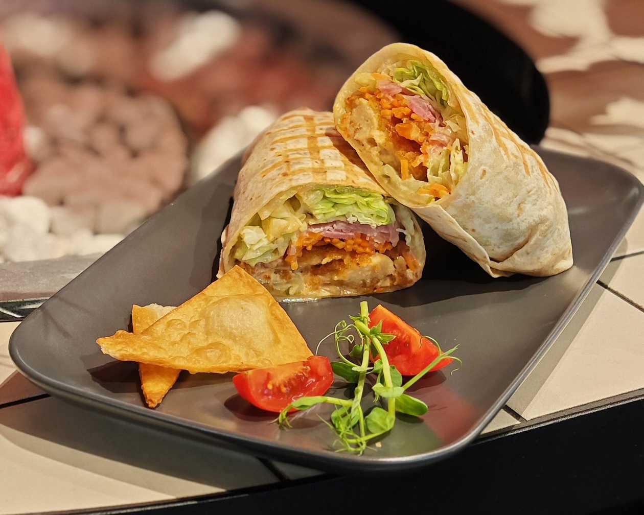 Vegstop legend - fake chicken wrap🌱
