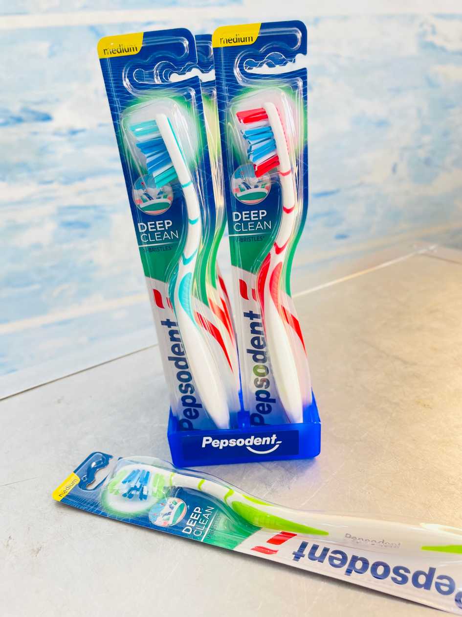 Deep clean Pepsodent Brush