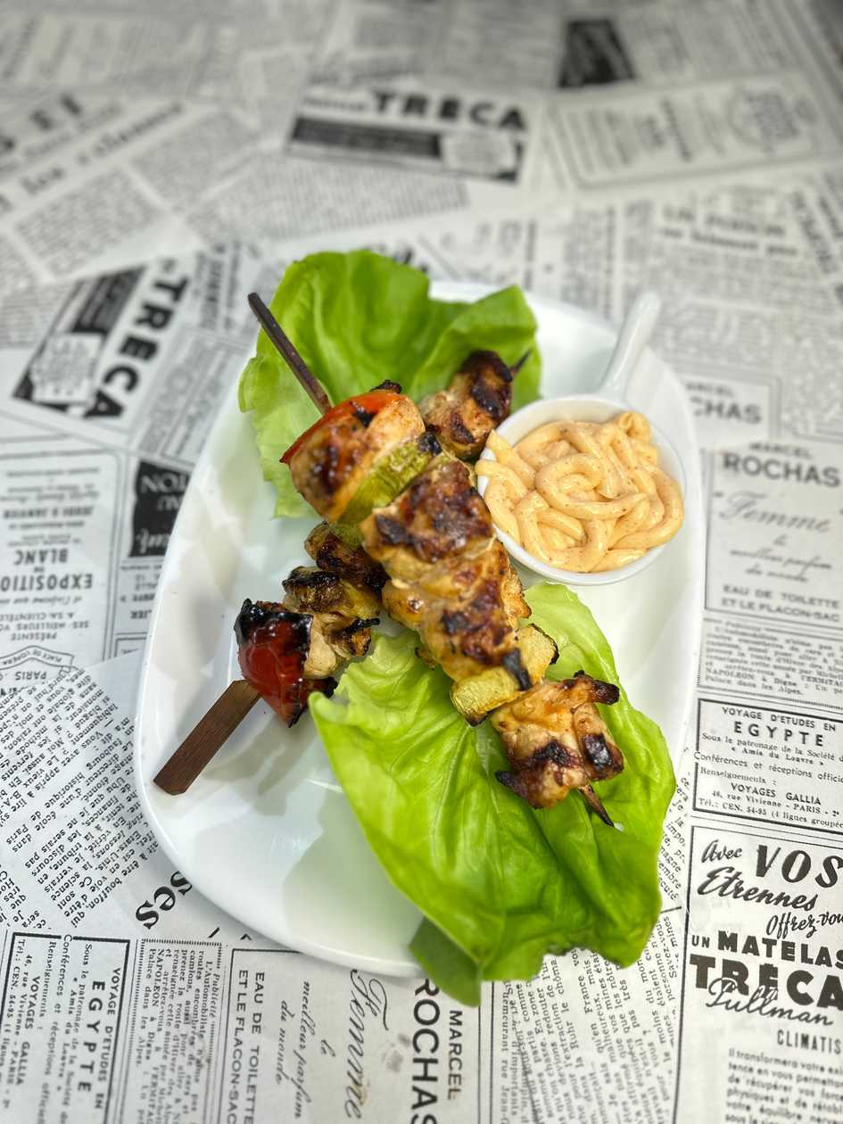 Frigarui de pui pe cărbuni