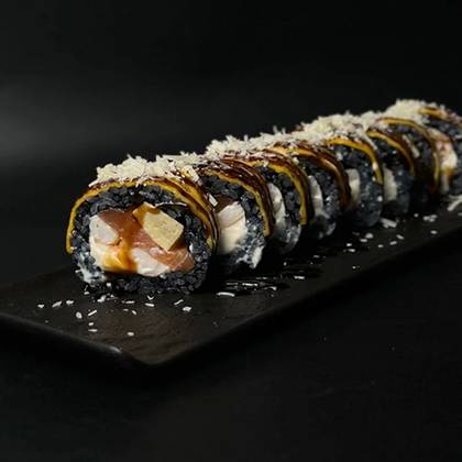 Salmon, Shrimp, and Three Cheese Roll (365g)