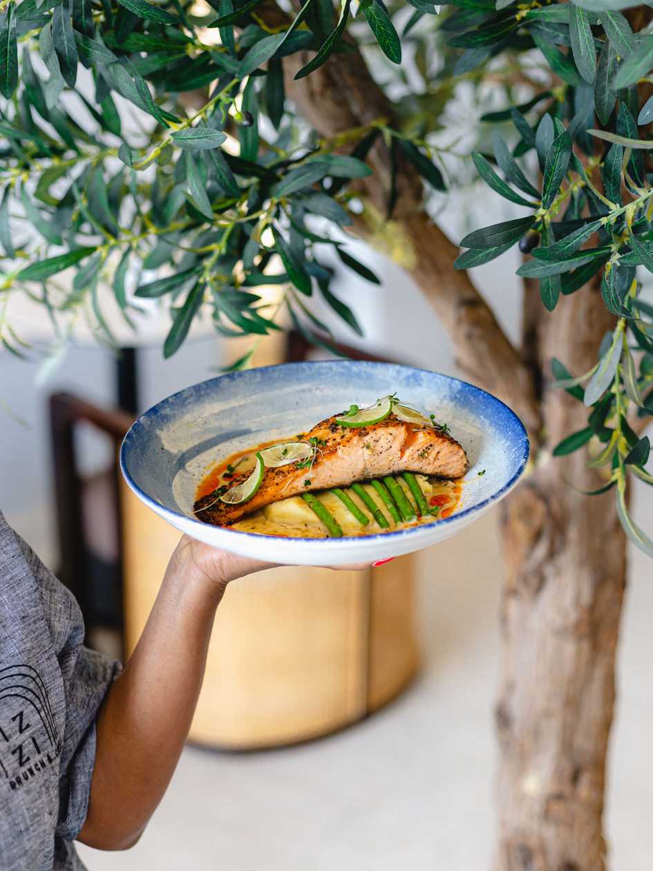 Grilled Salmon with Lemon Butter Sauce