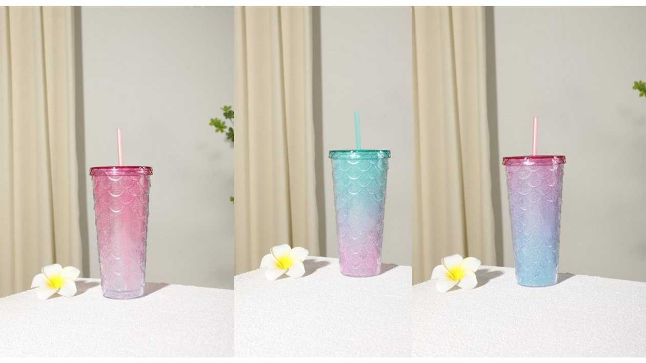 Sweet Funk Fish Scale Design Plastic Tumbler (700mL)