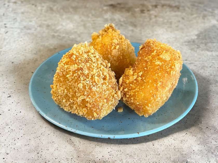 Fried Rice with Cheese - 4pcs