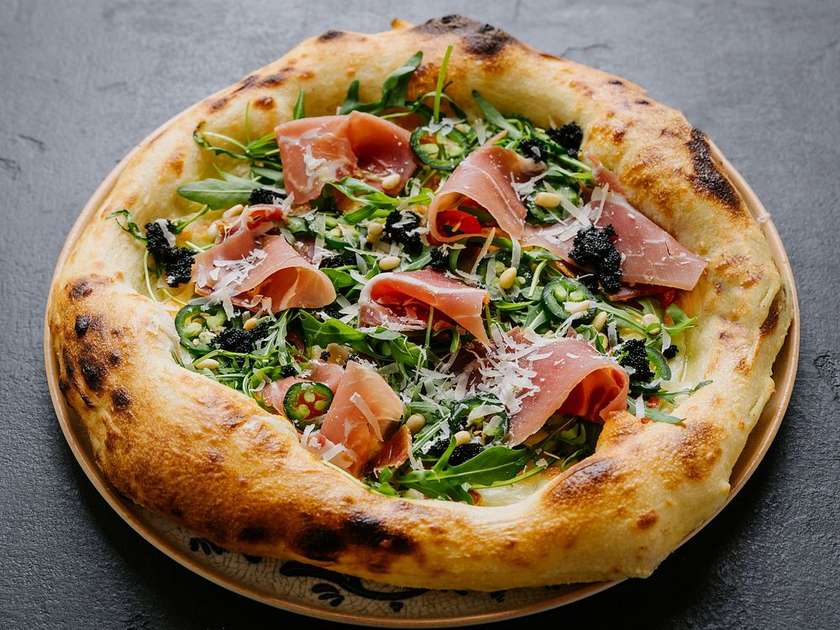 Prosciutto and Arugula Pizza