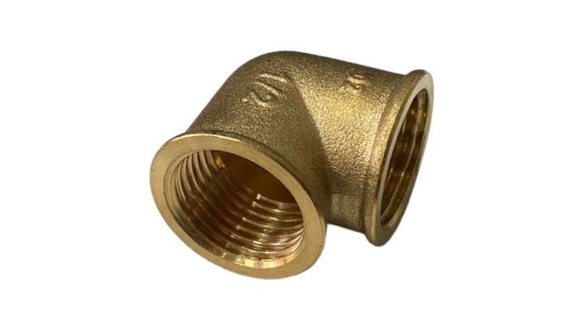 Brass elbow fitting 1/2"