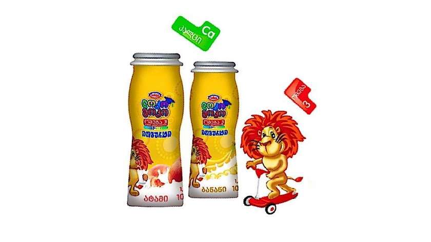 Sante Loco Moco Strawberry Flavored Drinkable Yogurt 100g