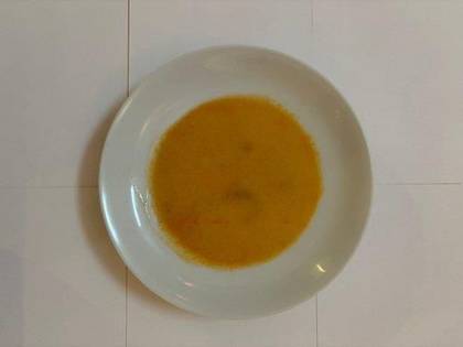 Polévka: Zelná polévka se zakysanou smetanou (1,6,7,9)