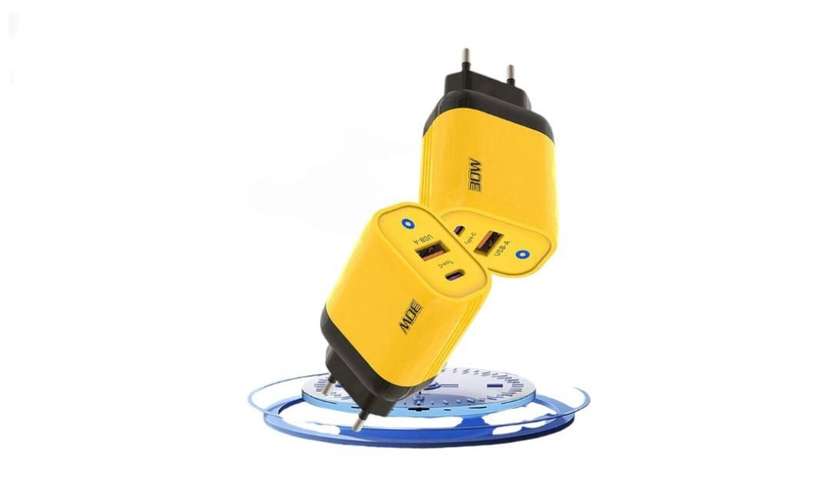 Yellow British Standard 30W Charger