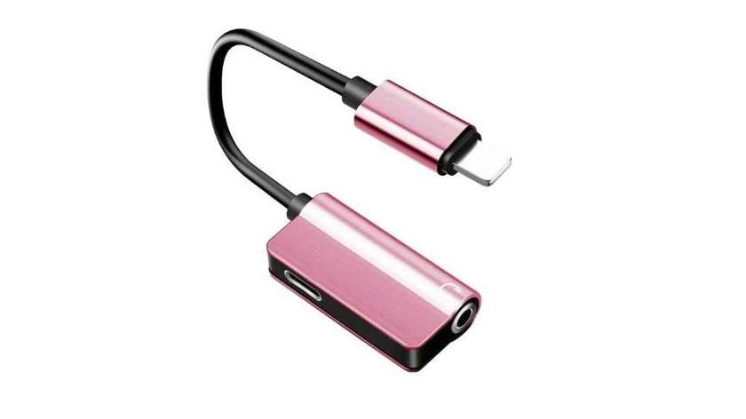 IP male to 3.5mm + IP female adapter iOS12 2Amax