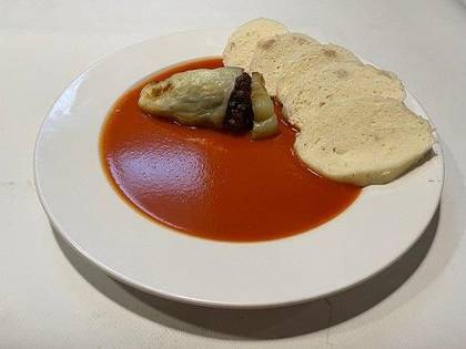 1) Plněný paprikový lusk