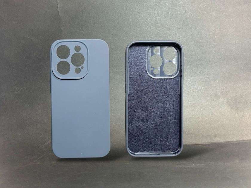 Silicone Case 15 Pro Max 33