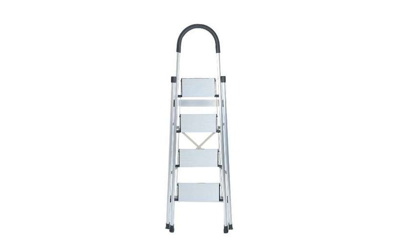 4-Step Metal Ladder