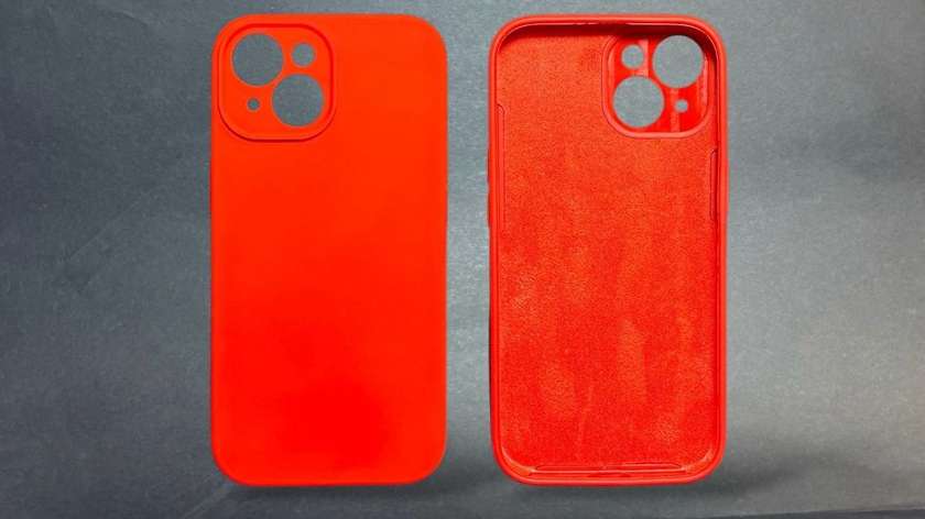 Silicone Case iPhone 15 Red