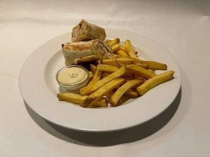 3) Parmesan Chicken Bacon Wrap MENU, hranolky a dresink