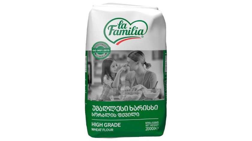 La Familia Premium Wheat Flour 2000g