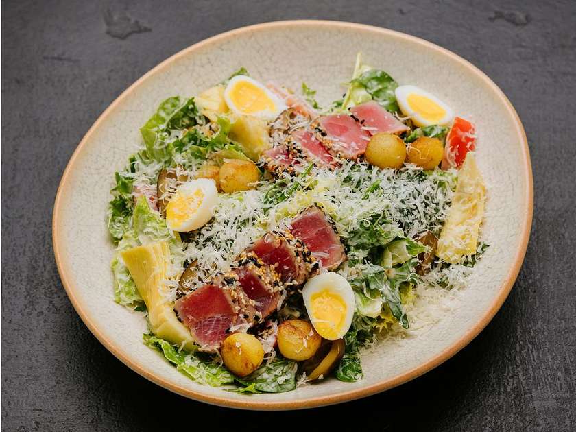 Nicoise Salad with Tuna and Hazelnut Potatoes