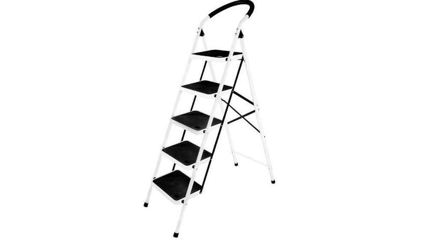 4-Step White Ladder