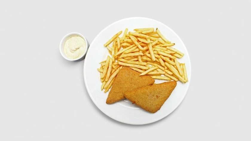 Smažený Sýr Gouda s Hranolky a Domácí Tatarkou