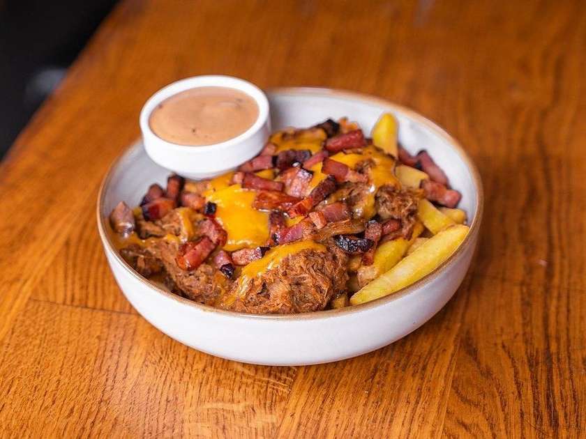 Gangster Bowl a omáčka dle tvého výběru