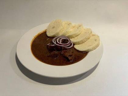 2) Maďarský hovězí guláš