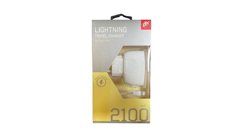 Petrix Lightning Travel Charger for iPhone, iPad 2100ma