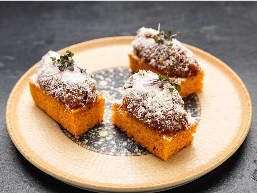 Beef tartare on tomato bread